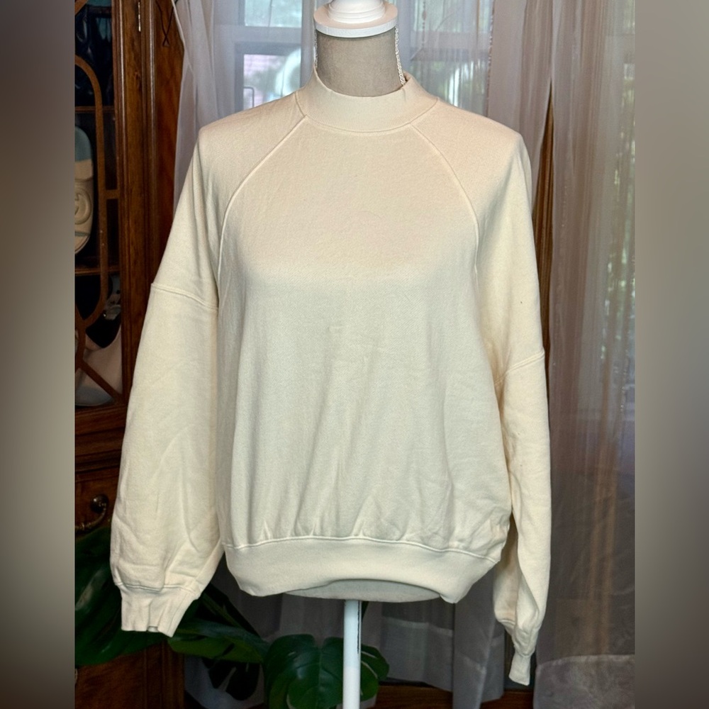 Victoria’s Secret PINK Cream Crewneck Women's Sweatshirt
